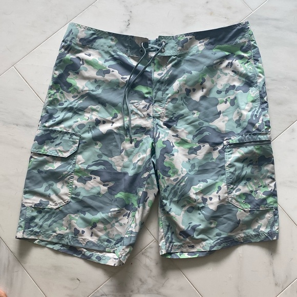 Simms swim/board shorts. Size 38. - Picture 2 of 2